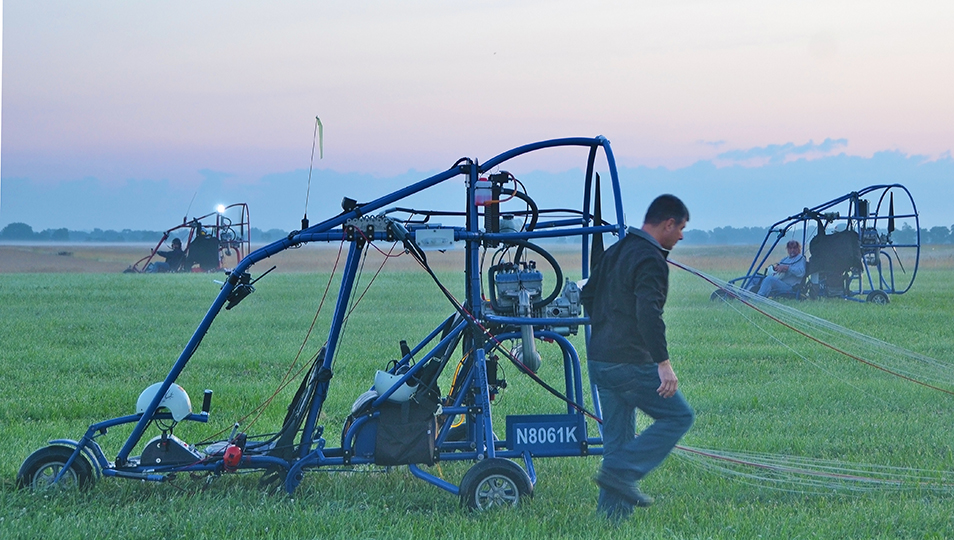 Powered Parachute Students Getting Ready to Fly